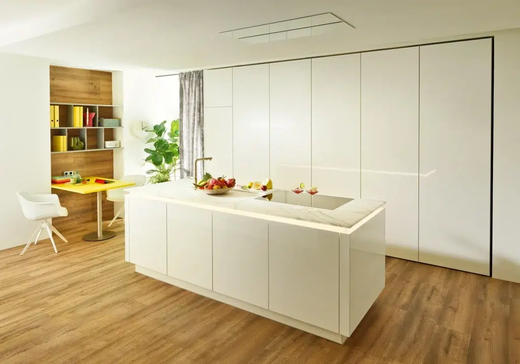 Das geschlossene Küchenmodell Foresto Color Easy Slide